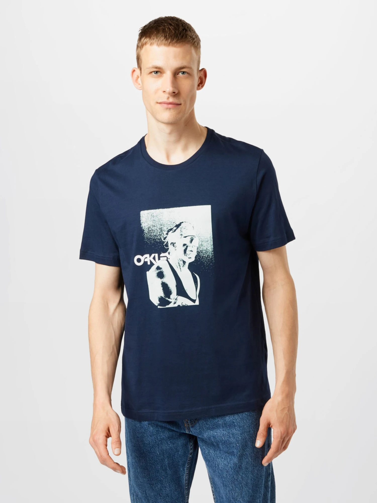 Oakley T-Shirts T-Shirt Fonctionnel SCOTT TINLEY Homme Bleu Clair / Bleu Foncé 3 Oakley T-Shirts T-Shirt Fonctionnel SCOTT TINLEY Homme Bleu Clair / Bleu Foncé – Image 3
