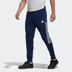 Adidas Sportswear Pantalons Dentraînement Effilé Pantalon De Sport Tiro 21 Homme Bleu Foncé -ADIDAS PERFORMANCE Soldes 2e375f2d6f480328f691befaedc5d754
