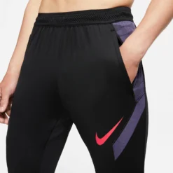 Nike Pantalons Dentraînement Coupe Slim Pantalon De Sport Strike Homme Noir -ADIDAS PERFORMANCE Soldes 39fd3d2de8a599049ae3da3038a77618