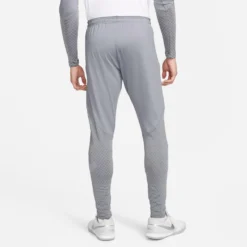 Nike Pantalons Dentraînement Effilé Pantalon De Sport Liverpool Homme Gris / Gris Foncé -ADIDAS PERFORMANCE Soldes 5196791e4a87fcf5af207a47c1ceae0e