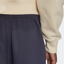 Adidas Sportswear Pantalons Dentraînement Regular Pantalon De Sport Tiro Homme Bleu Foncé -ADIDAS PERFORMANCE Soldes 573e99fdd7427676847250b24ba74196