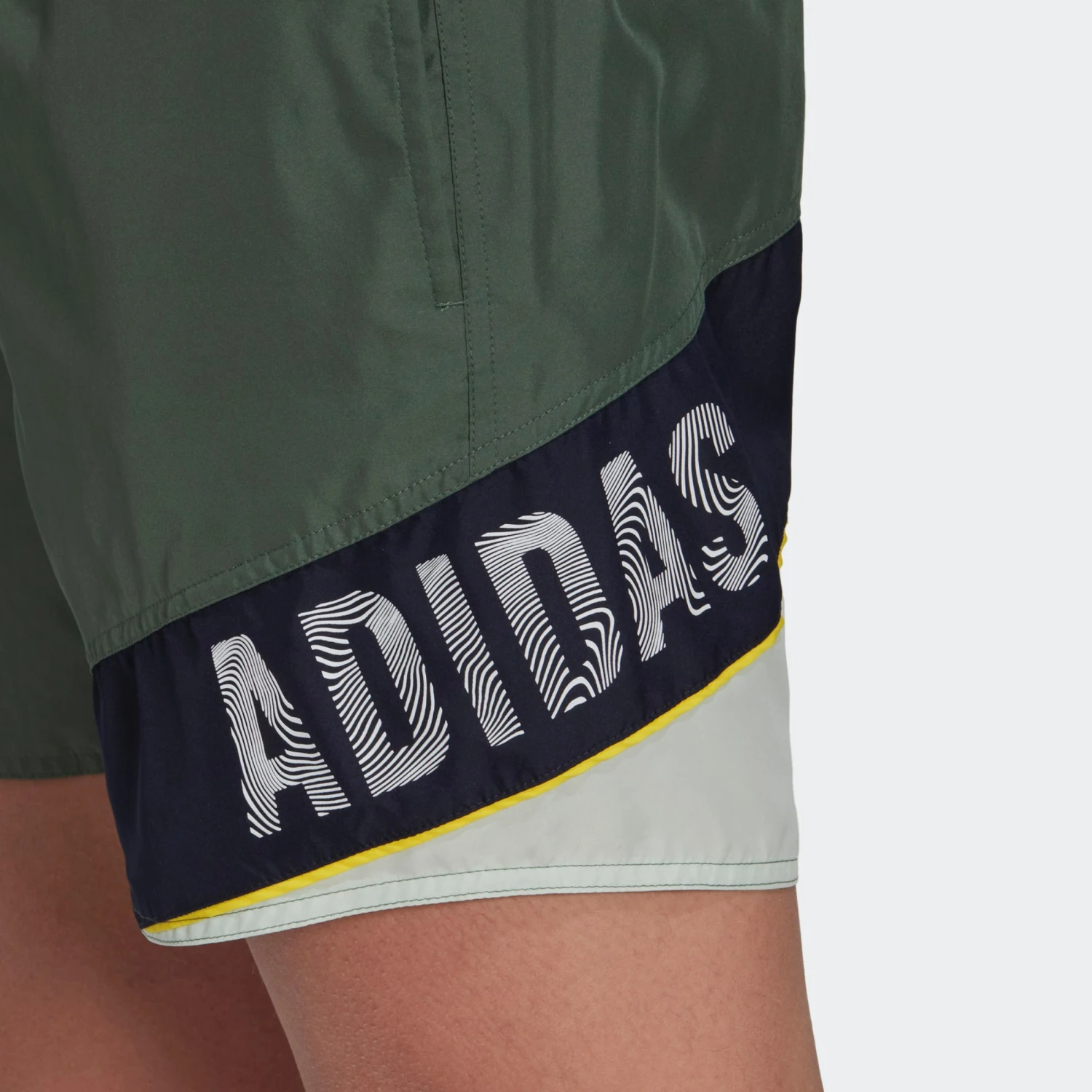 ADIDAS PERFORMANCE Bermudas De Bain Boardshorts Homme Kaki / Vert Pastel 4 ADIDAS PERFORMANCE Bermudas De Bain Boardshorts Homme Kaki / Vert Pastel – Image 4