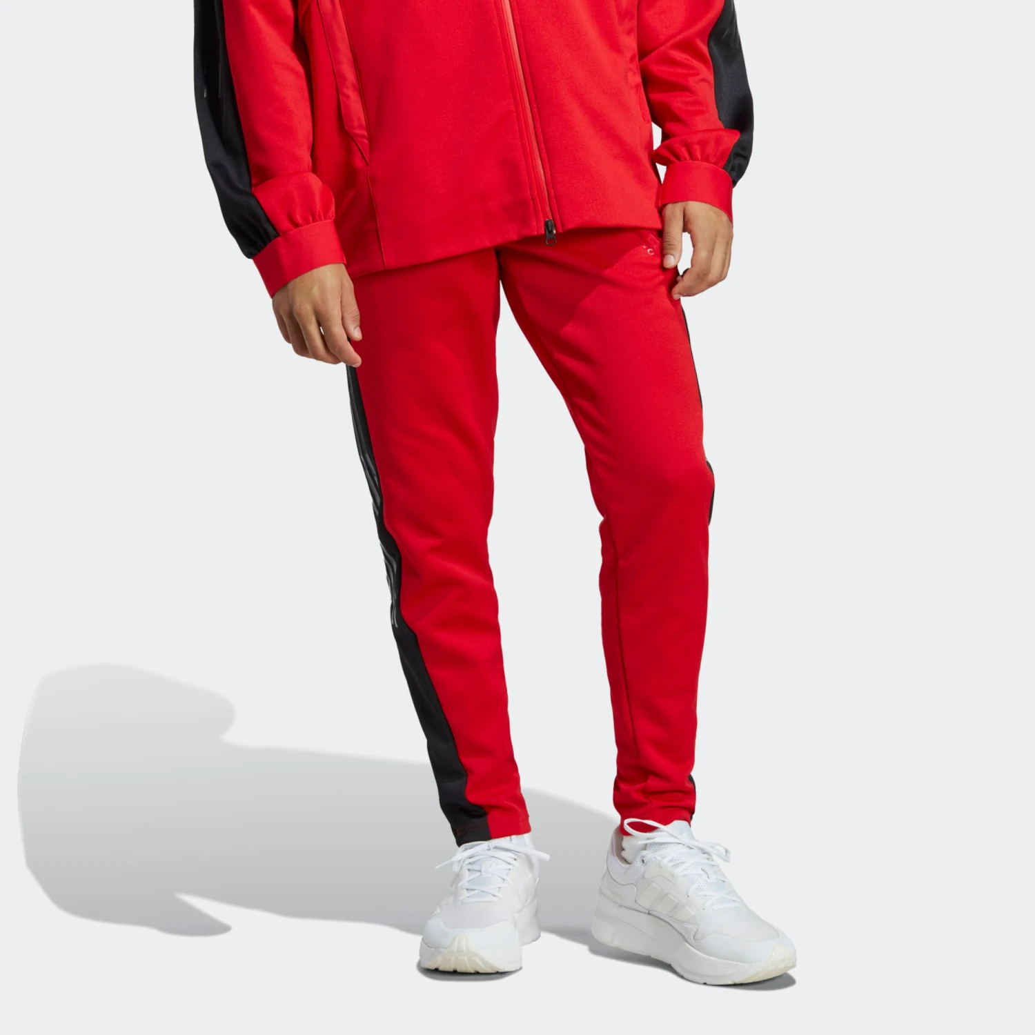 Adidas Sportswear Pantalons Dentraînement Effilé Pantalon De Sport Homme Rouge 2 Adidas Sportswear Pantalons Dentraînement Effilé Pantalon De Sport Homme Rouge – Image 2