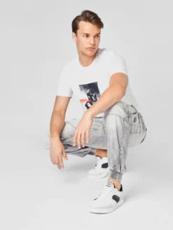 Oakley T-Shirts T-Shirt Fonctionnel SCOTT TINLEY Homme Blanc -ADIDAS PERFORMANCE Soldes d487cac6f1c9361d6f1b001baa7c468a scaled