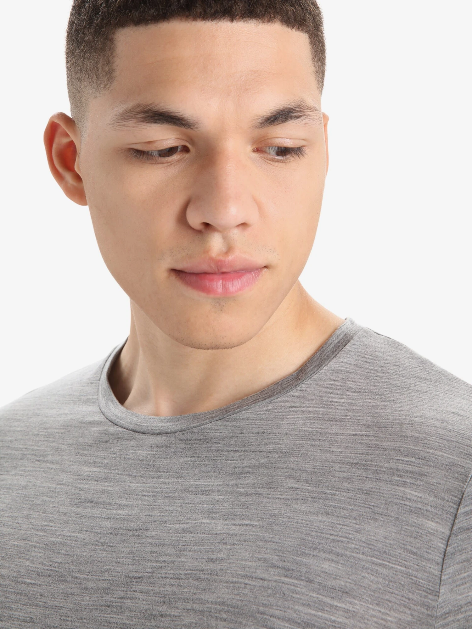 Icebreaker Hauts Fonctionnels T-Shirt Fonctionnel Sphere II Homme Gris Chiné 5 Icebreaker Hauts Fonctionnels T-Shirt Fonctionnel Sphere II Homme Gris Chiné – Image 5